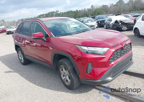 2023 Toyota Rav4 Xle z USA, uszkodzony, nr VIN 2T3W1RFV4PW266755